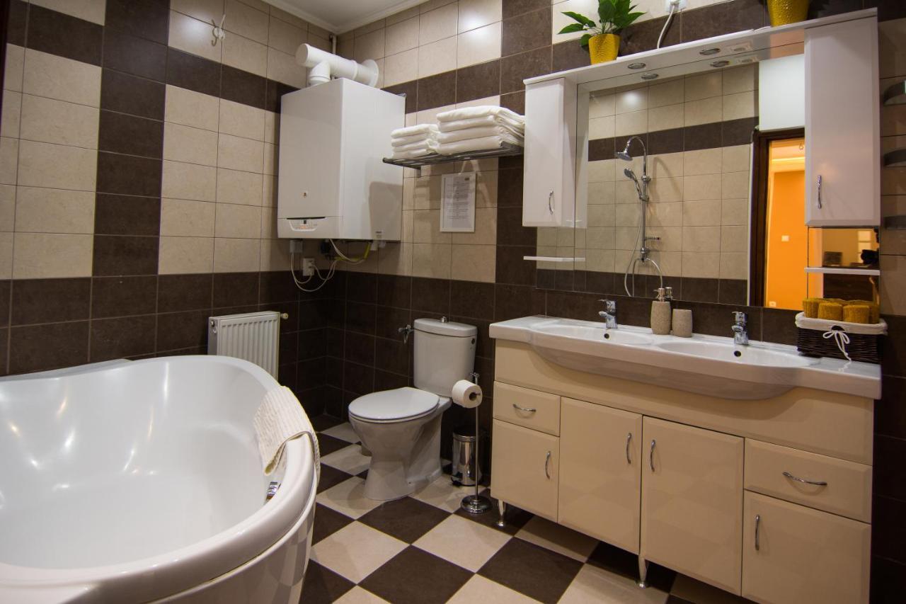 Cork Apartman Эгер Экстерьер фото