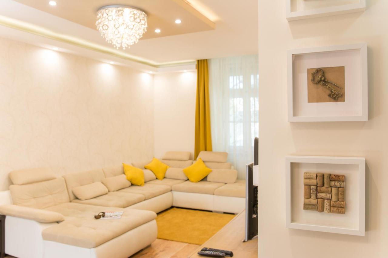 Cork Apartman Эгер Экстерьер фото